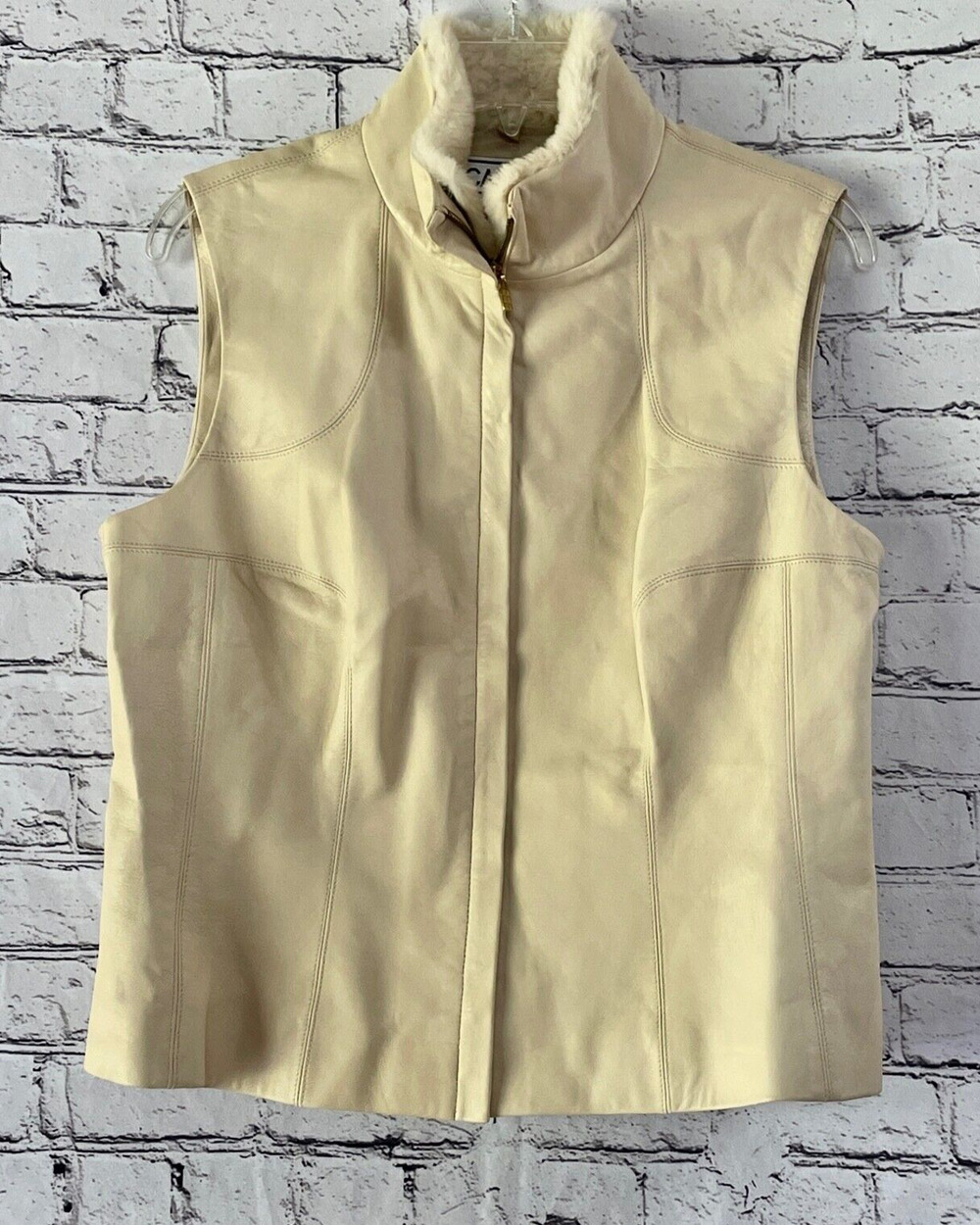 CARLISLE Ivory Faux Fur Leather Vest Size 10